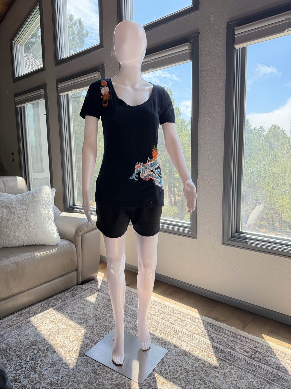 Embroidered Dragon Scoop Neck Black Short Sleeve Tee by nomi